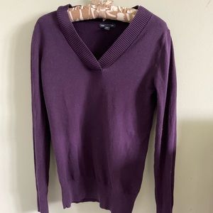 Women’s GAP sweater
